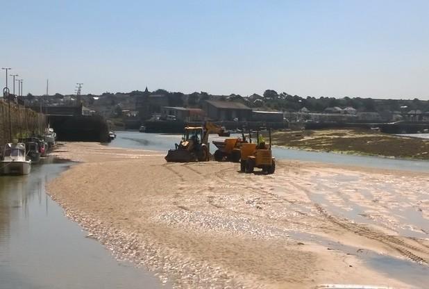Mechanical dredging has started in Hayle Estuary Mechanical dredging has started in Hayle Estuary | Photo by Lauren Bambury, assistant harbour maste